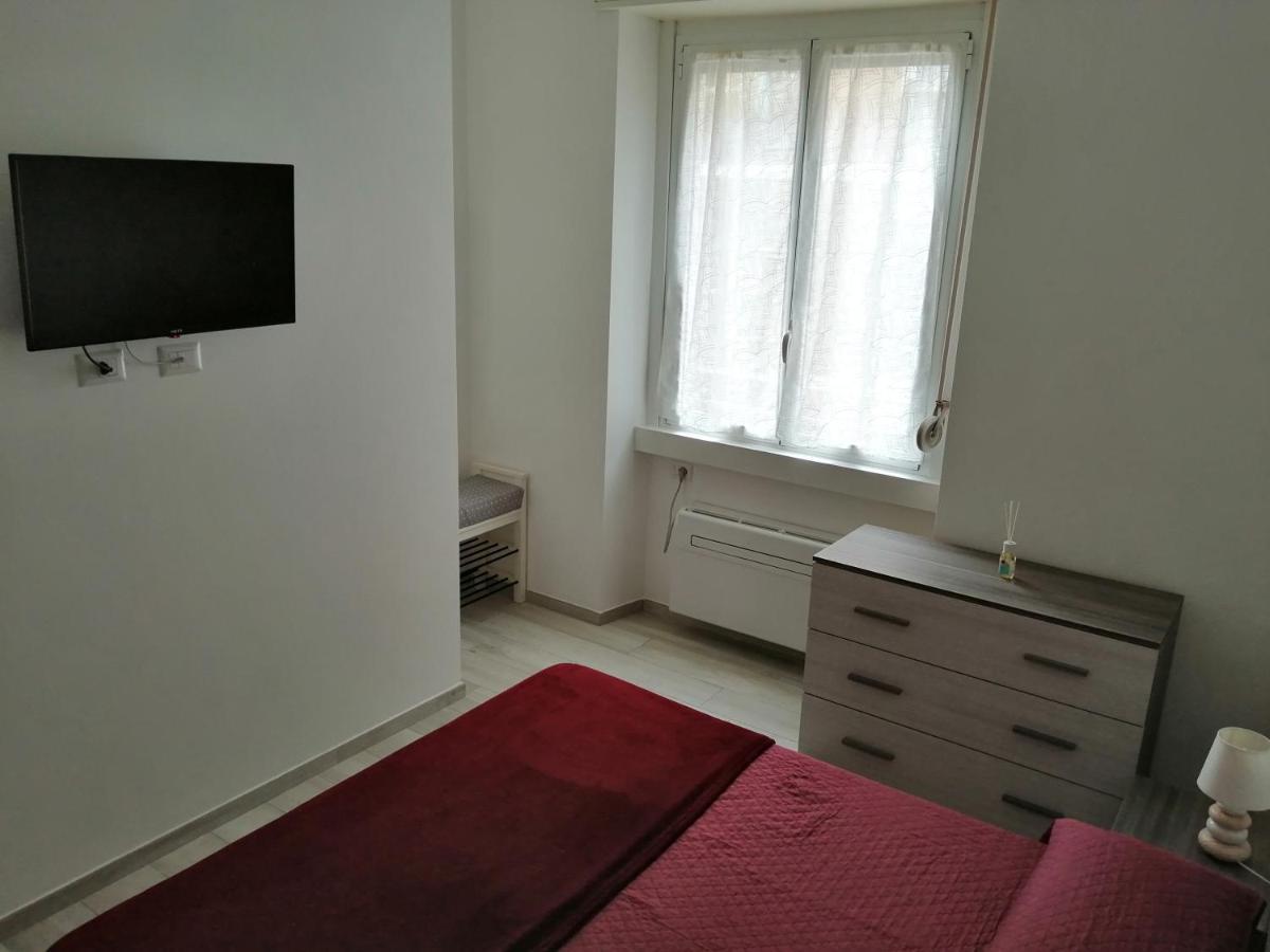 Appartamento Comodo Per Milano E Rho Fiera Luaran gambar